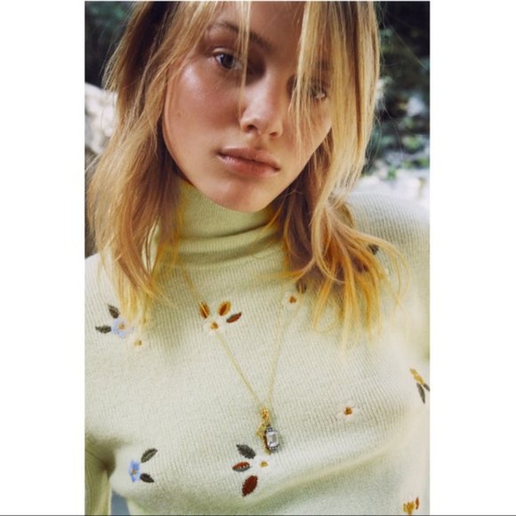 NWOT ZARA Floral Embroidery Knit Sweater - Picture 2 of 8
